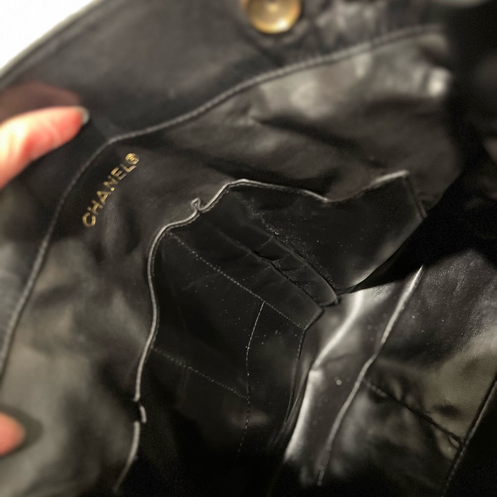 Chanel vintage tote - Picture 8 of 11